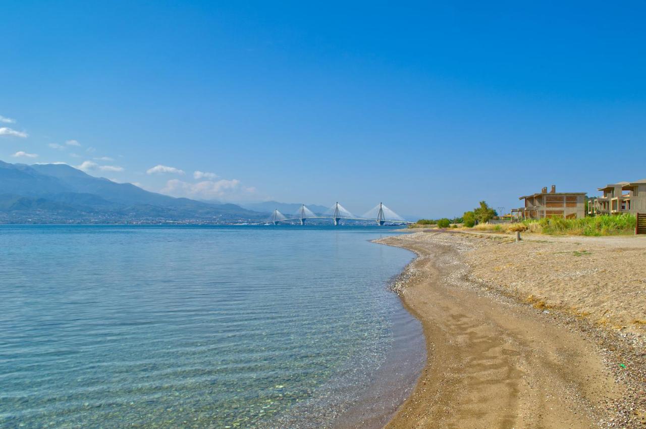 Epipleon Luxury Suites -106- Δωμάτιο 40Τμ Με Βεράντα 45Τμ Μπροστά Στην Θάλασσα Nafpaktos Dış mekan fotoğraf