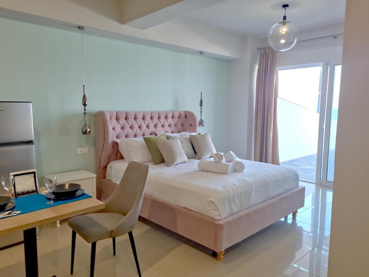 Epipleon Luxury Suites -106- Δωμάτιο 40Τμ Με Βεράντα 45Τμ Μπροστά Στην Θάλασσα Nafpaktos Dış mekan fotoğraf